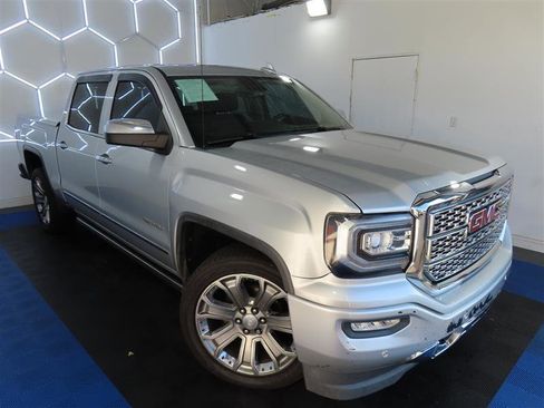 Used 2018 GMC Sierra 1500 Denali w/ Denali Ultimate Package image 5