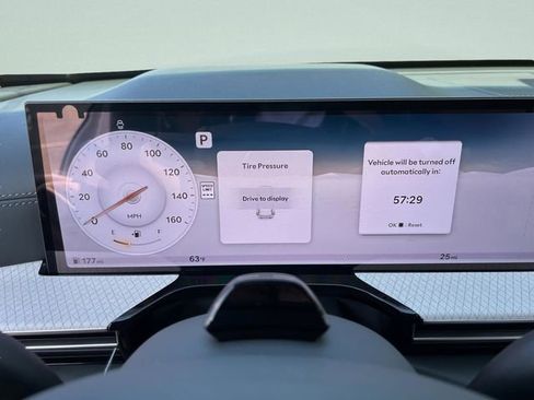 New 2026 Genesis GV80 2.5T Advanced image 36