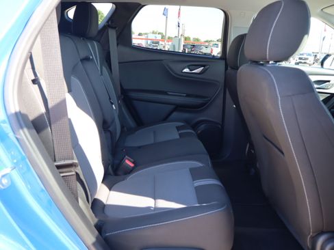 Used 2024 Chevrolet Blazer LT w/ Convenience Package FWD image 11