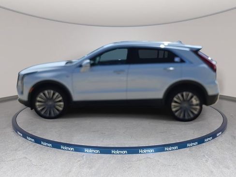 Used 2024 Cadillac XT4 Premium Luxury AWD/4WD image 9