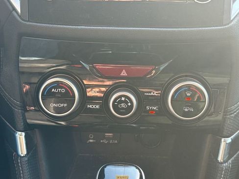 Used 2024 Subaru Forester Touring w/ POP Package 3 AWD/4WD image 33