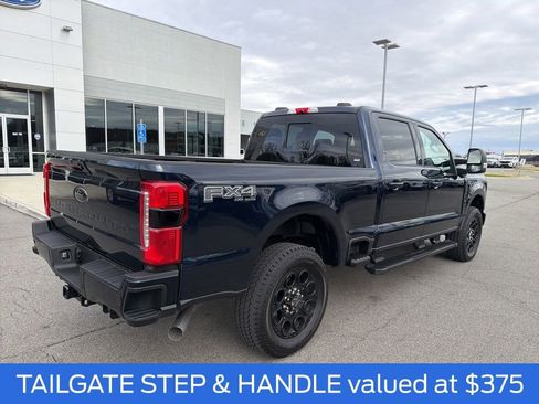 Certified 2025 Ford F250 Lariat w/ Black Appearance Package image 7