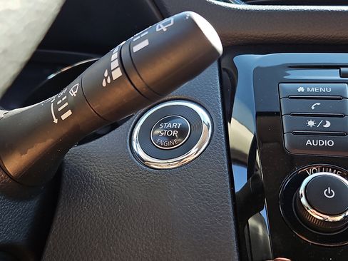 Certified 2019 Nissan Rogue SV AWD/4WD image 21