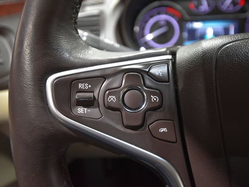 Used 2016 Buick Regal image 20