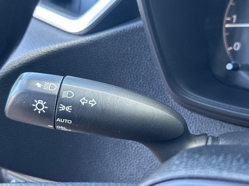Used 2024 Toyota Corolla LE FWD image 35