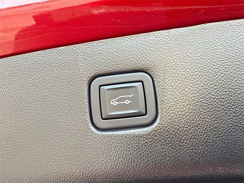 Used 2023 Chevrolet Blazer RS image 19