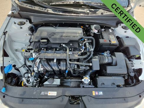 Used 2025 Hyundai Elantra SEL FWD image 13