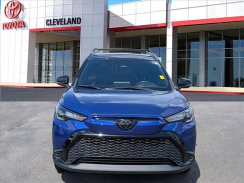 Used 2025 Toyota Corolla Cross AWD Hybrid image 3