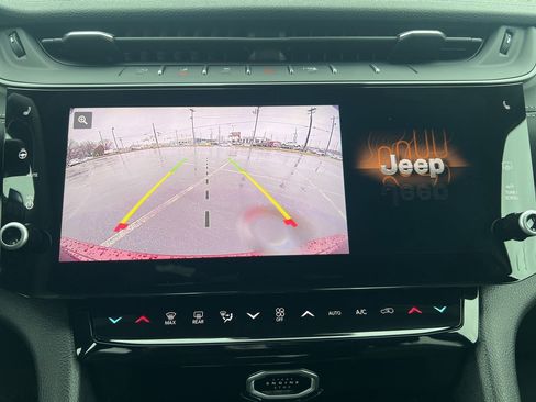 New 2026 Jeep Grand Cherokee Altitude AWD/4WD image 25