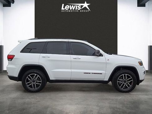 Used 2019 Jeep Grand Cherokee Trailhawk AWD/4WD image 5