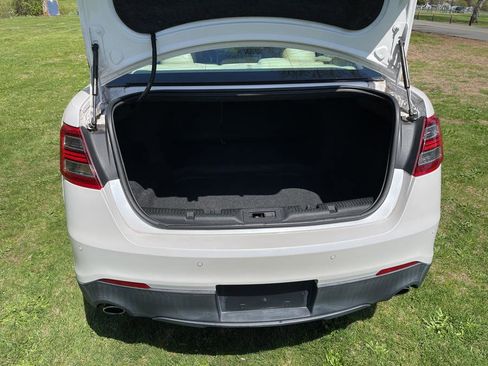 Used 2014 Ford Taurus SEL w/ Equipment Group 201A image 31