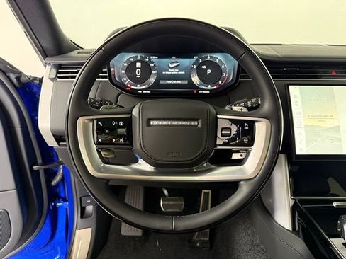 New 2025 Land Rover Range Rover Long Wheelbase SE AWD/4WD image 36