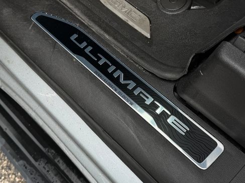 Used 2024 GMC Sierra 2500 Denali Ultimate w/ Max Trailering Package AWD/4WD image 15