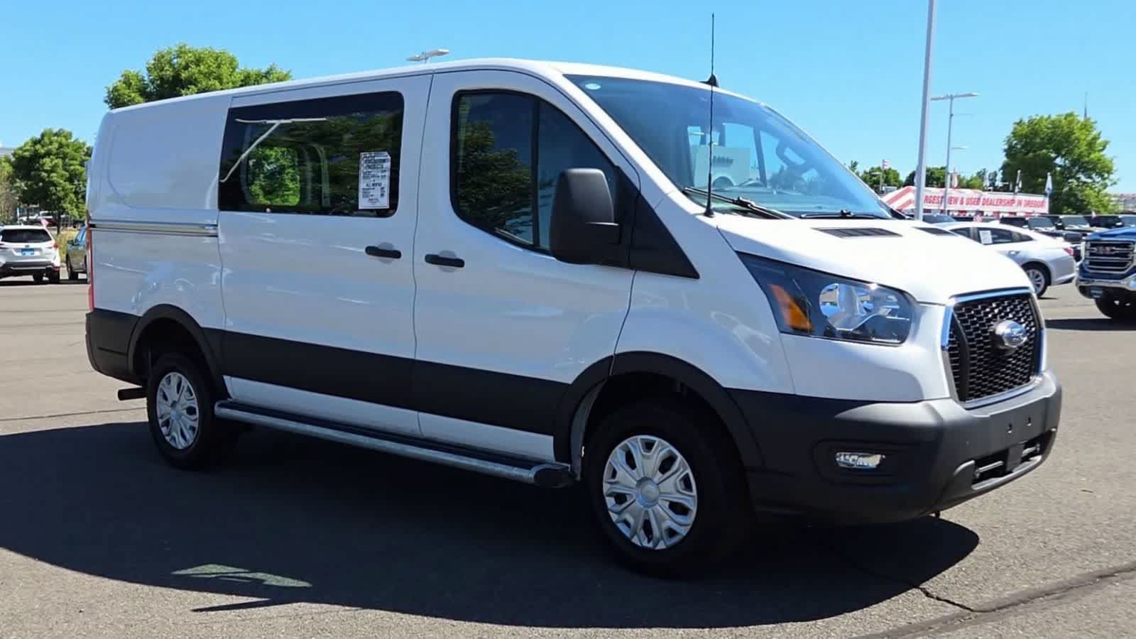Used 2025 Ford Transit 250 Low Roof w/ Exterior Upgrade Package RWD image 2