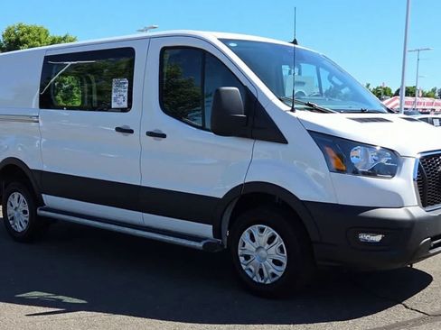 Used 2025 Ford Transit 250 Low Roof w/ Exterior Upgrade Package RWD image 2