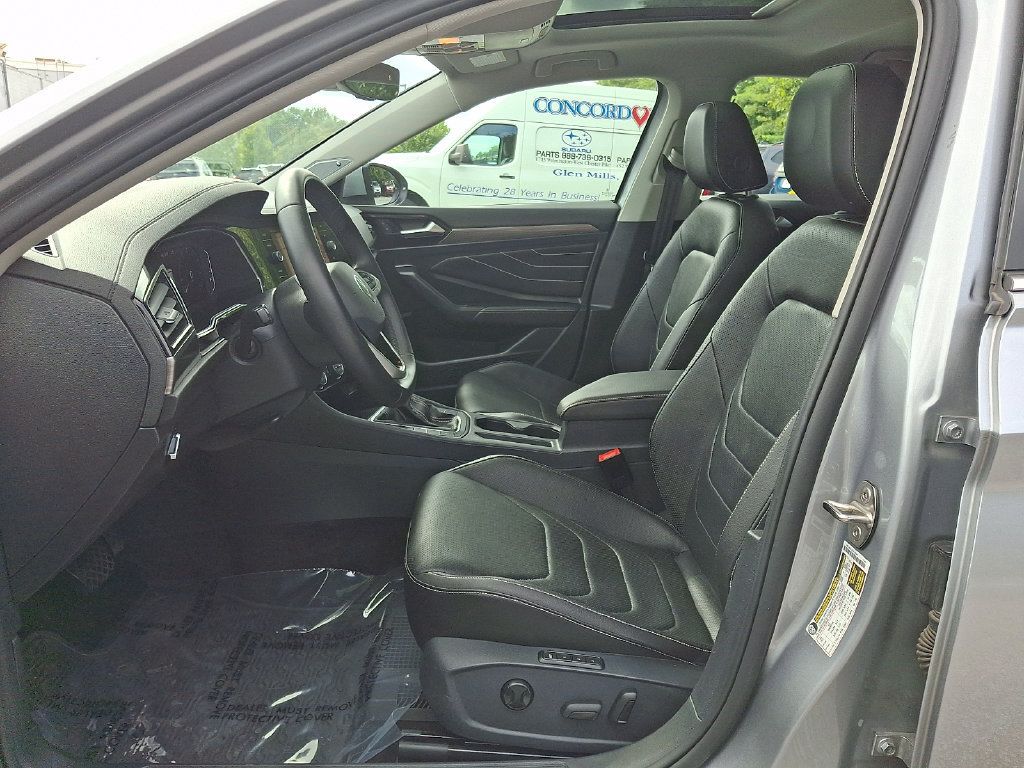Used 2023 Volkswagen Jetta SEL FWD image 14