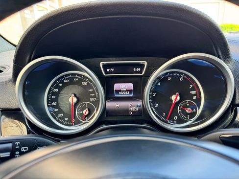 Used 2017 Mercedes-Benz GLS 550 4MATIC w/ Driver Assistance Package image 32