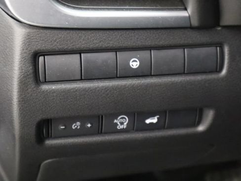 Used 2026 Nissan Rogue SV FWD image 22