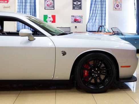 Used 2023 Dodge Challenger SRT Hellcat RWD image 23
