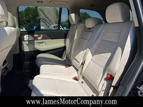 New 2026 Mercedes-Benz GLS 450 4MATIC image 18