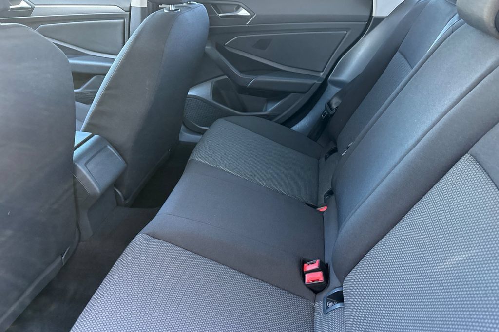 Used 2019 Volkswagen Jetta S w/ Driver Assistance Package FWD image 5