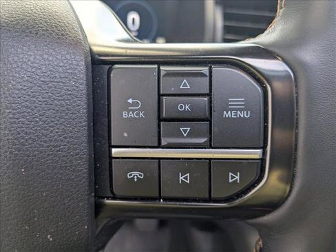 Used 2024 Ford Expedition Platinum image 16