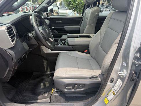 Certified 2025 Toyota Tundra Limited AWD/4WD image 24