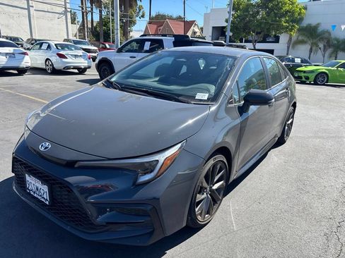 Used 2025 Toyota Corolla SE FWD image 8