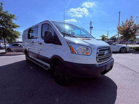 Used 2015 Ford Transit 250 130 Low Roof w/ Exterior Upgrade Package RWD image 3