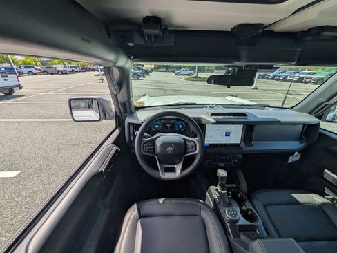 New 2026 Ford Bronco Badlands AWD/4WD image 11