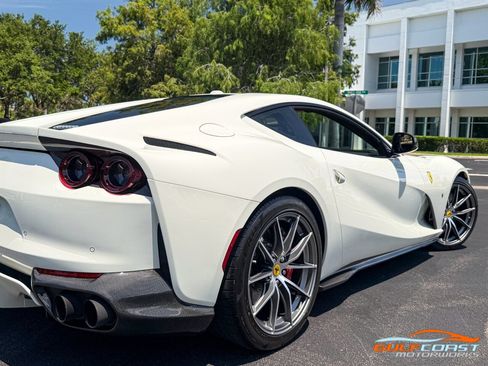 Used 2019 Ferrari 812 Superfast RWD image 56