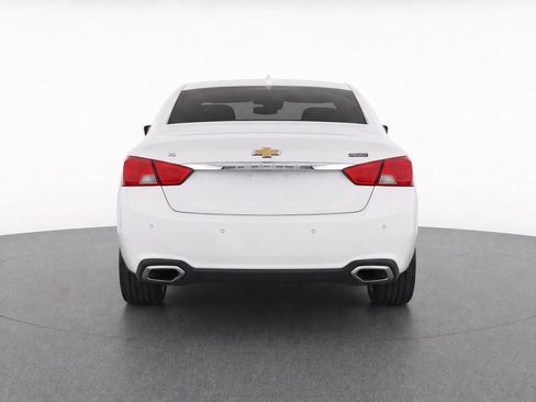 Used 2017 Chevrolet Impala Premier w/ Enhanced Convenience Package FWD image 9
