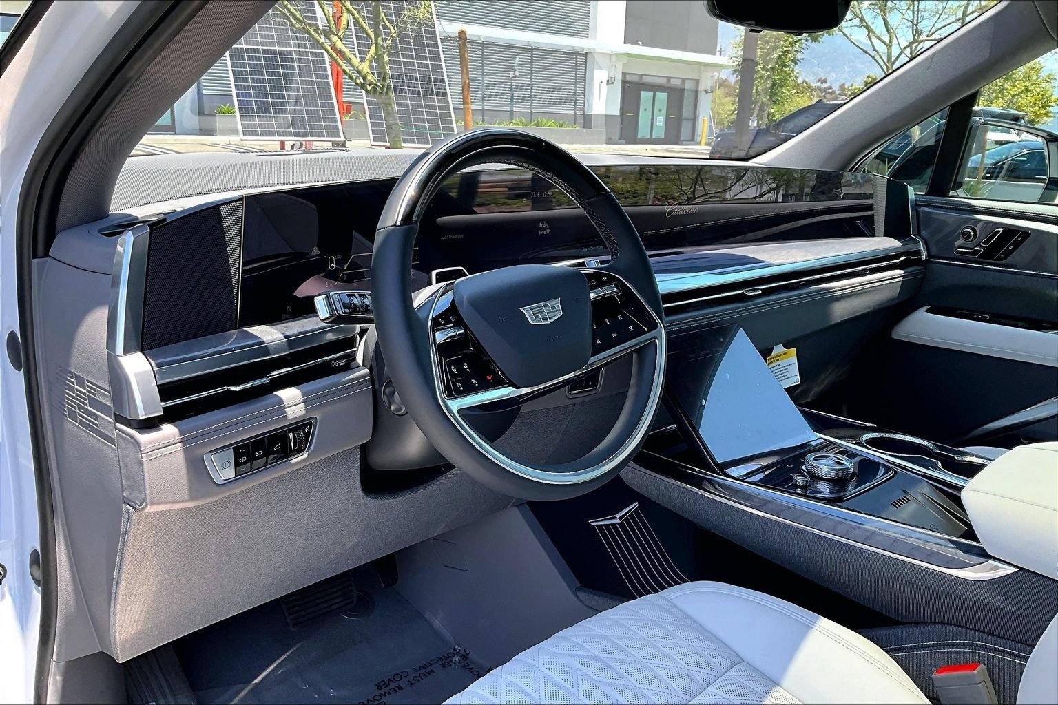 New 2026 Cadillac Escalade IQL Luxury w/ LPO, Floor Liner Package AWD/4WD image 9