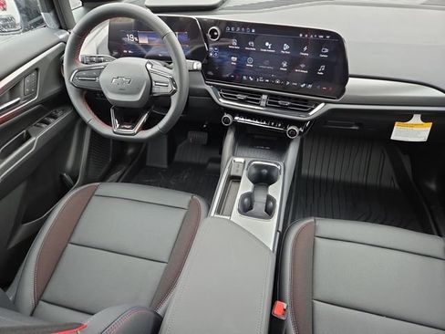 New 2025 Chevrolet Equinox EV RS w/ Convenience Package II image 28