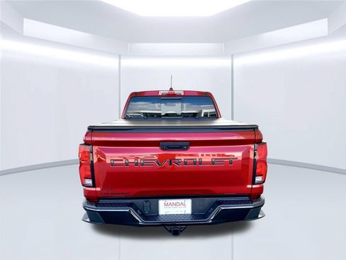 Used 2024 Chevrolet Colorado Z71 w/ Z71 Convenience Package 2 AWD/4WD image 7