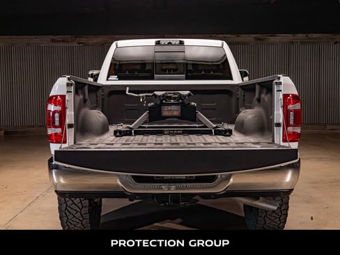 Used 2020 RAM 3500 Limited image 9