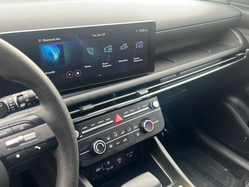 Certified 2025 Hyundai Tucson SE FWD image 11