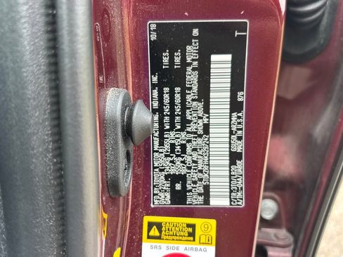 Used 2019 Toyota Highlander XLE image 16