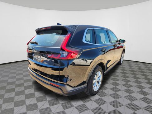 Used 2023 Honda CR-V LX image 4