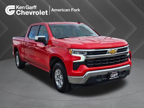 Used 2023 Chevrolet Silverado 1500 LT w/ Protection Package AWD/4WD image 1