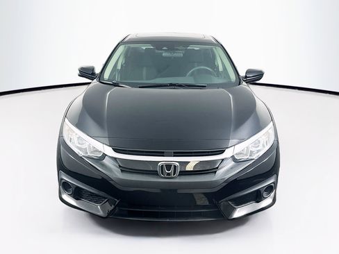 Used 2017 Honda Civic EX image 2