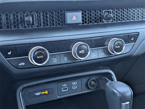 Certified 2023 Honda CR-V EX image 17