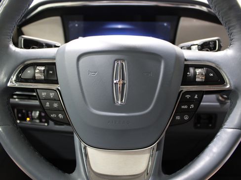 Used 2023 Lincoln Navigator L Black Label AWD/4WD image 10