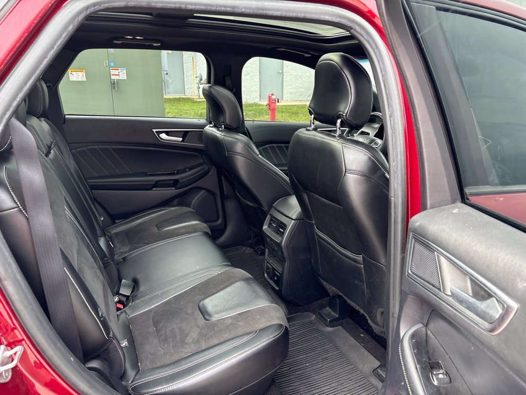 Used 2019 Ford Edge ST w/ Equipment Group 401A AWD/4WD image 23