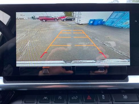 New 2024 GMC Sierra 1500 Elevation image 28