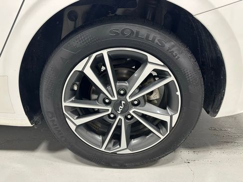 Used 2024 Kia Forte LXS image 55