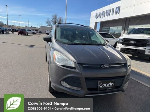 Used 2015 Ford Escape SE w/ Equipment Group 201A image 1