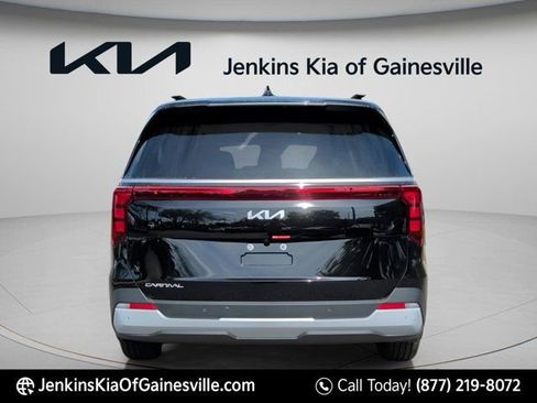 New 2026 Kia Carnival EX FWD image 6