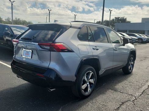 New 2025 Toyota RAV4 SE image 3