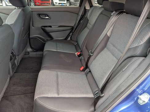 Used 2023 Nissan Rogue SV FWD image 24